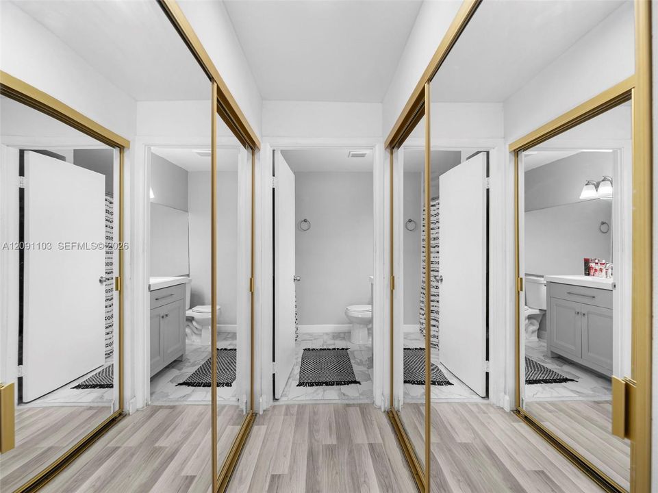 For Sale: $245,000 (2 beds, 2 baths, 1180 Square Feet)