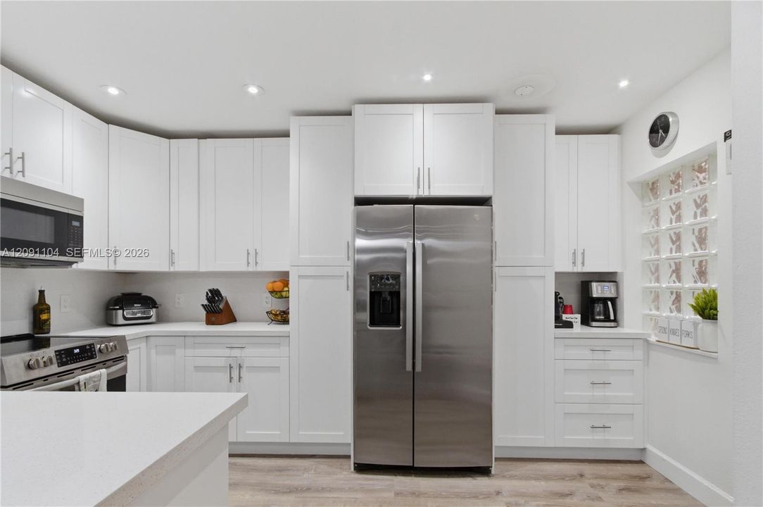 En Venta: $334,900 (3 camas, 2 baños, 1120 Pies cuadrados)