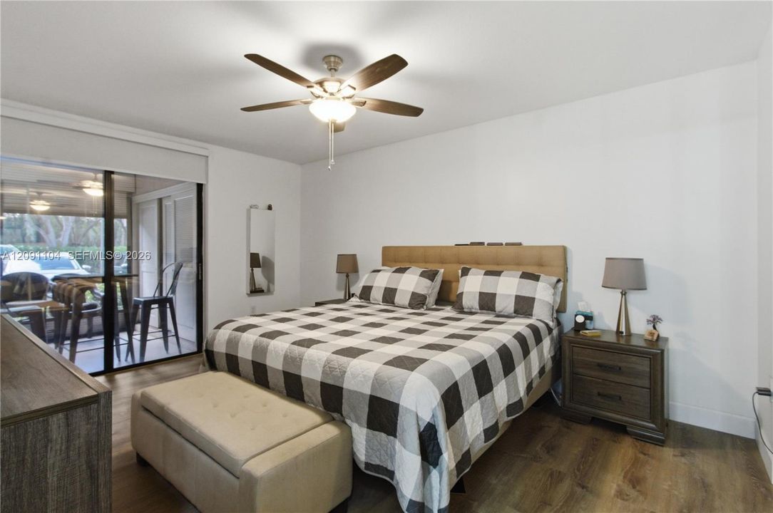 En Venta: $334,900 (3 camas, 2 baños, 1120 Pies cuadrados)