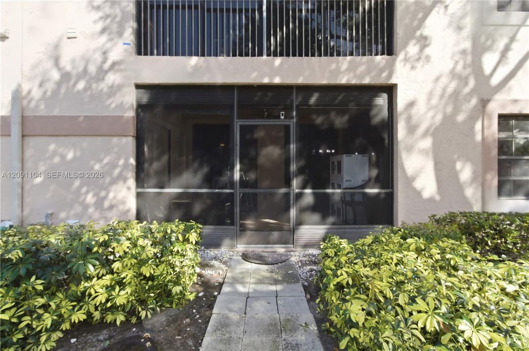 En Venta: $334,900 (3 camas, 2 baños, 1120 Pies cuadrados)