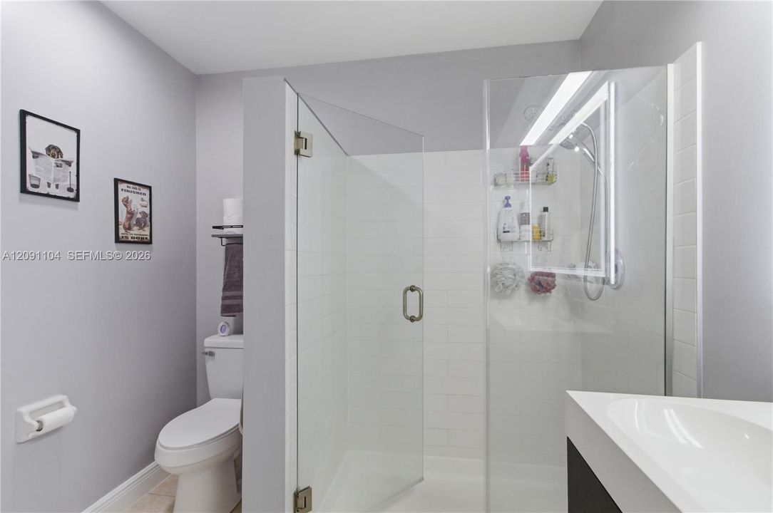 En Venta: $334,900 (3 camas, 2 baños, 1120 Pies cuadrados)