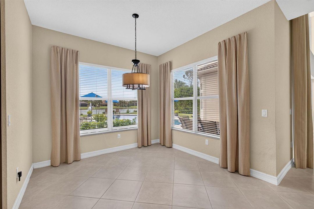 Breakfast nook