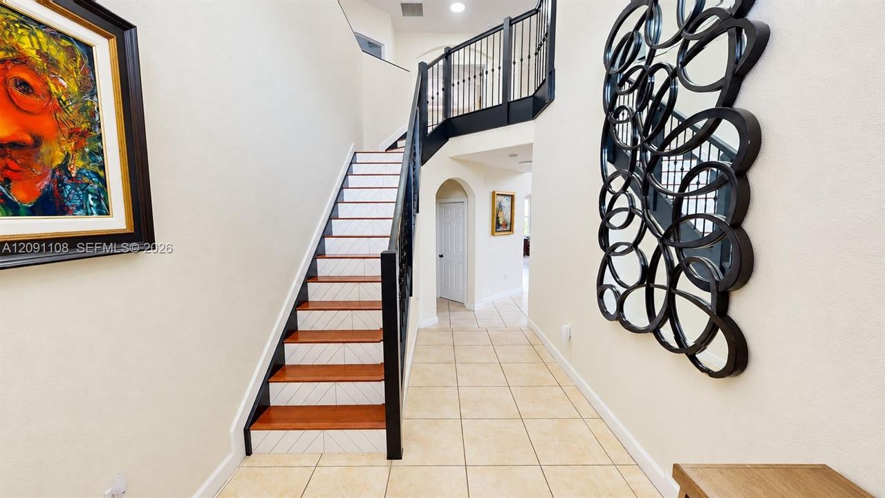 En Venta: $890,000 (5 camas, 4 baños, 2868 Pies cuadrados)