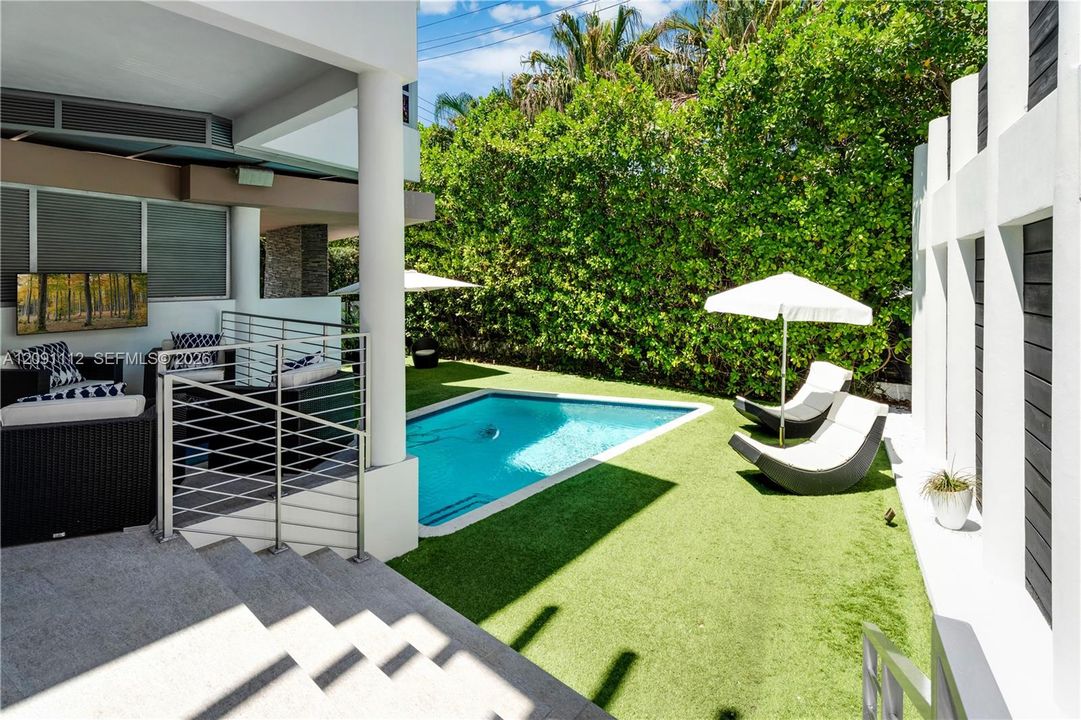 For Sale: $3,300,000 (4 beds, 3 baths, 2448 Square Feet)