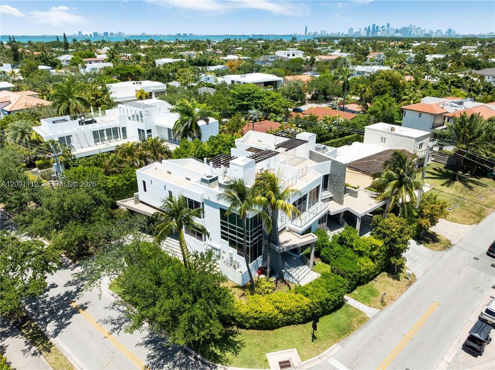 For Sale: $3,300,000 (4 beds, 3 baths, 2448 Square Feet)