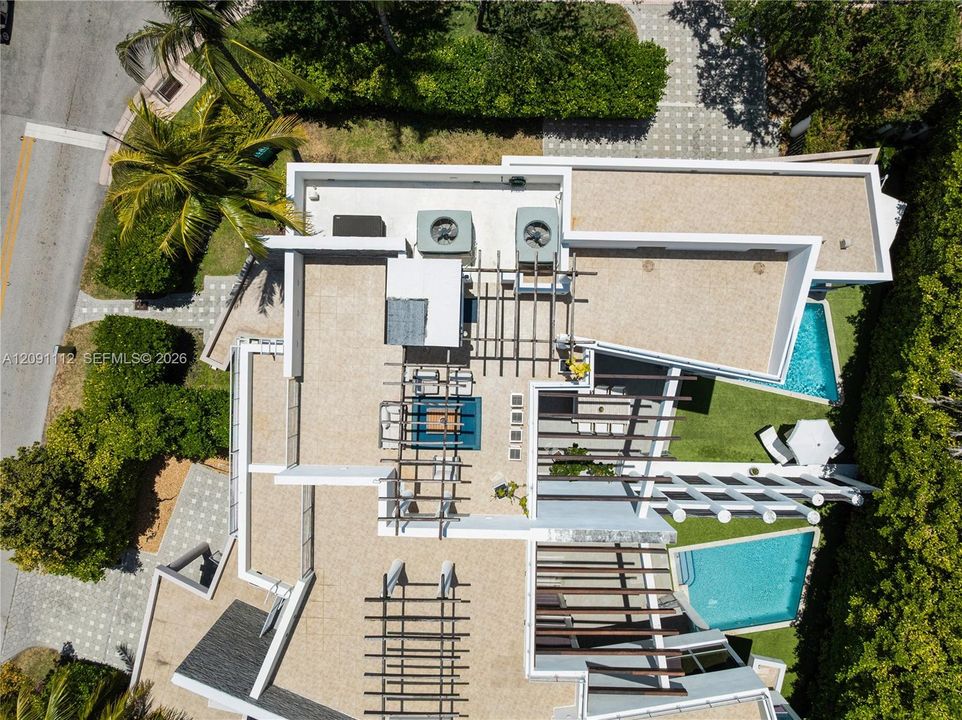 For Sale: $3,300,000 (4 beds, 3 baths, 2448 Square Feet)