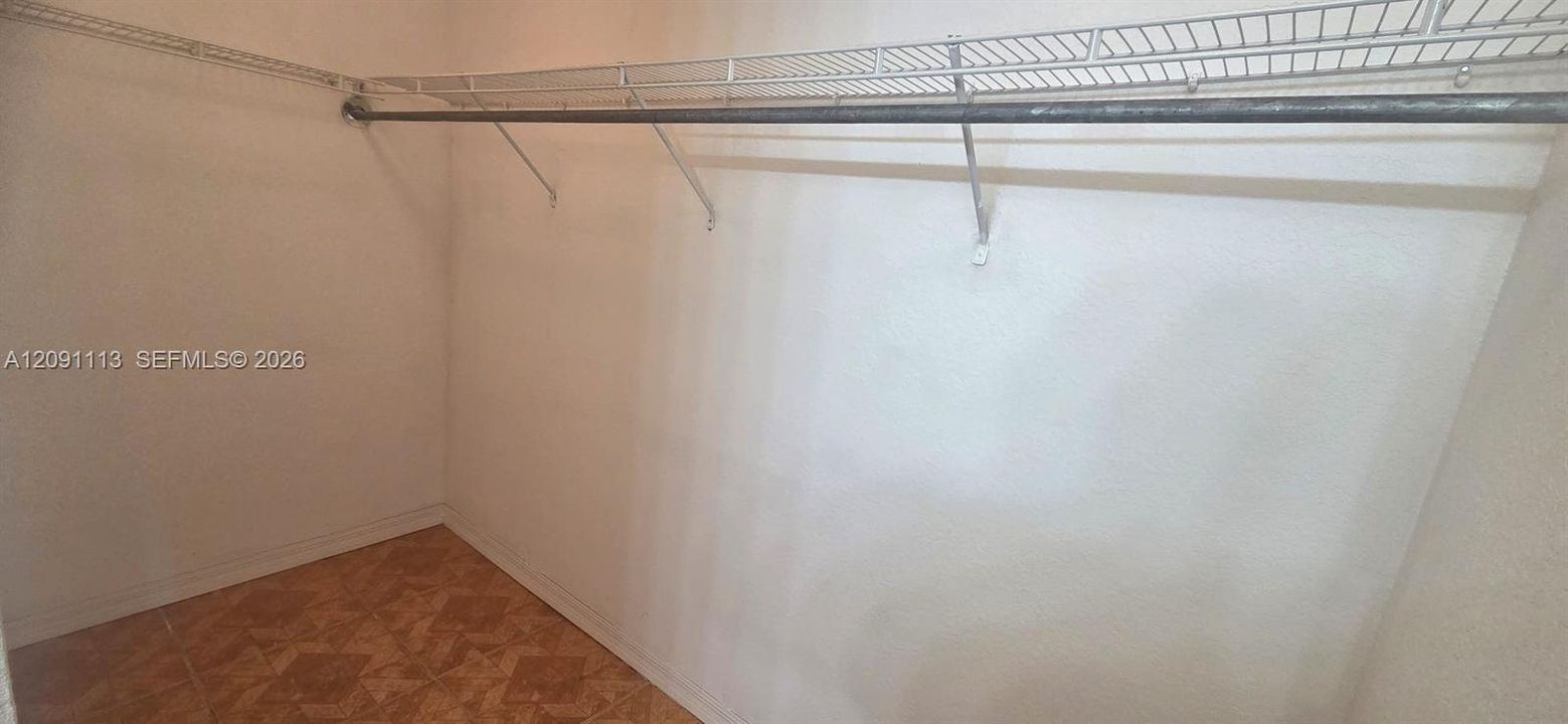В аренду: $2,850 (3 спален, 2 ванн, 1305 Квадратных фут)