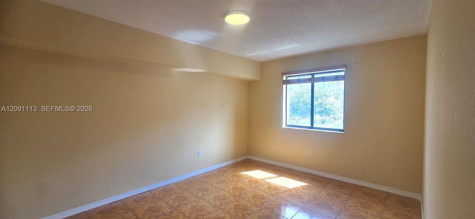 В аренду: $2,850 (3 спален, 2 ванн, 1305 Квадратных фут)