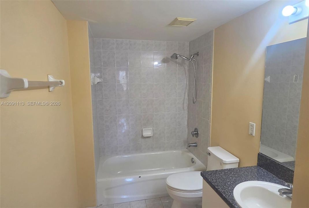 В аренду: $2,850 (3 спален, 2 ванн, 1305 Квадратных фут)