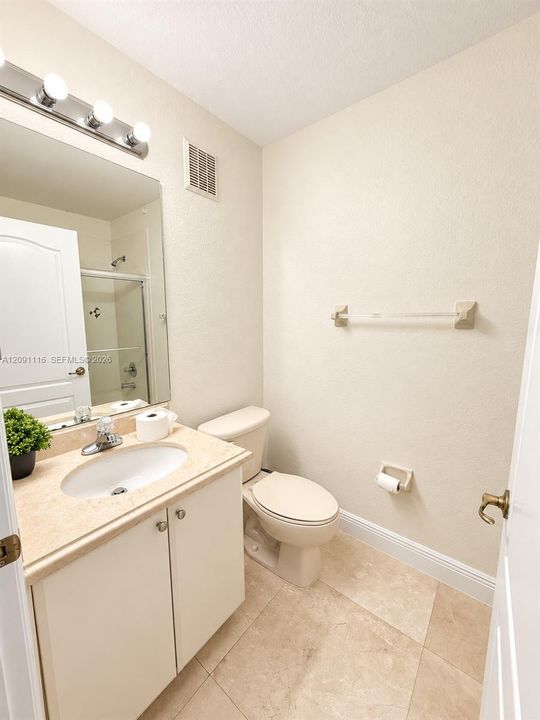 For Rent: $3,400 (3 beds, 2 baths, 1566 Square Feet)
