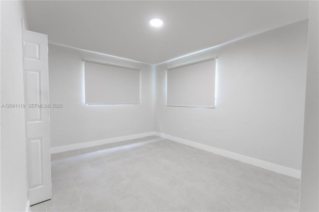 For Rent: $3,350 (4 beds, 2 baths, 1219 Square Feet)