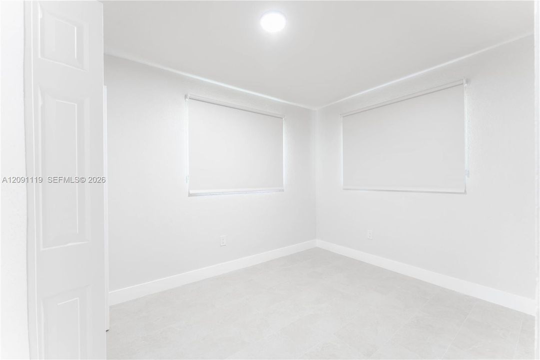 For Rent: $3,350 (4 beds, 2 baths, 1219 Square Feet)