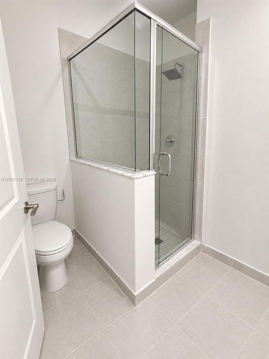 For Rent: $3,000 (4 beds, 2 baths, 1820 Square Feet)