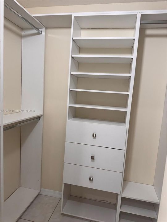 For Rent: $2,800 (2 beds, 2 baths, 1280 Square Feet)