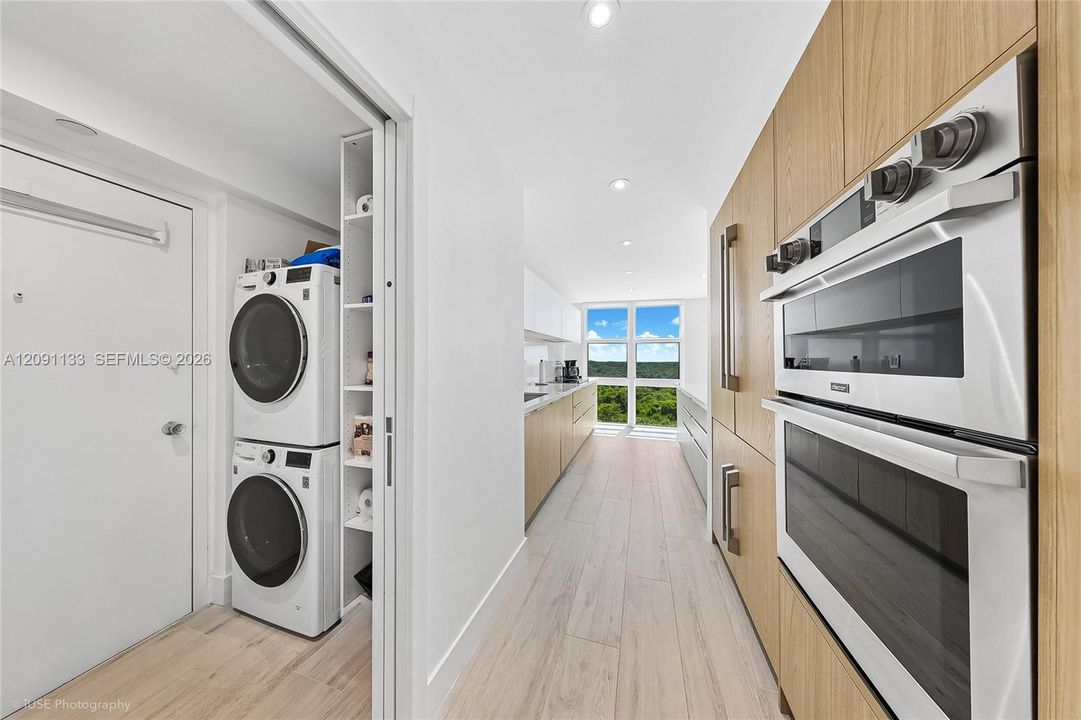 For Rent: $12,000 (2 beds, 2 baths, 1782 Square Feet)