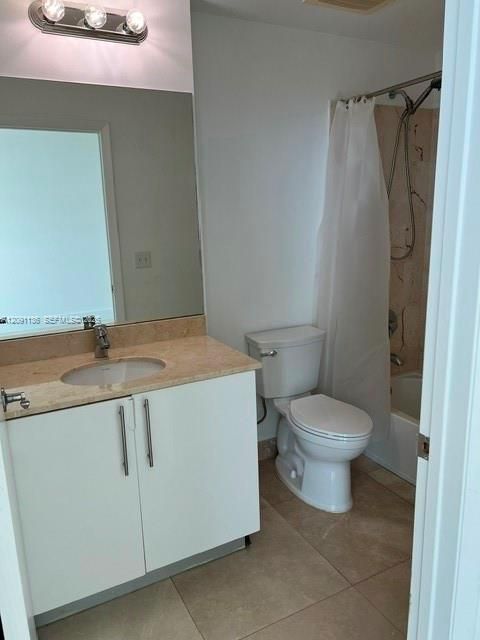 inside 3rd room