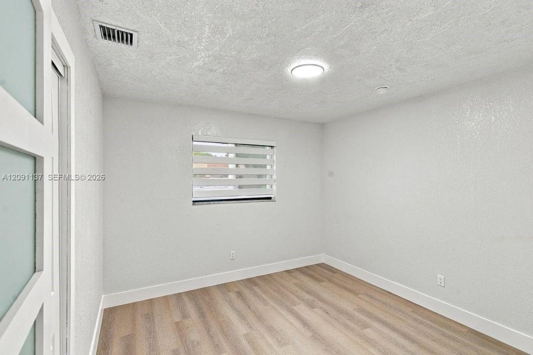 For Sale: $629,900 (4 beds, 2 baths, 1800 Square Feet)