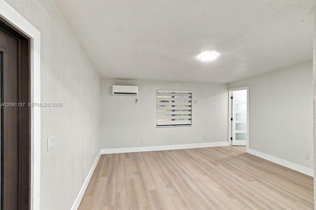 For Sale: $629,900 (4 beds, 2 baths, 1800 Square Feet)