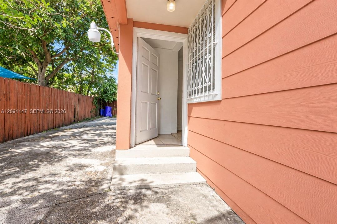 For Sale: $519,000 (0 beds, 0 baths, 1950 Square Feet)