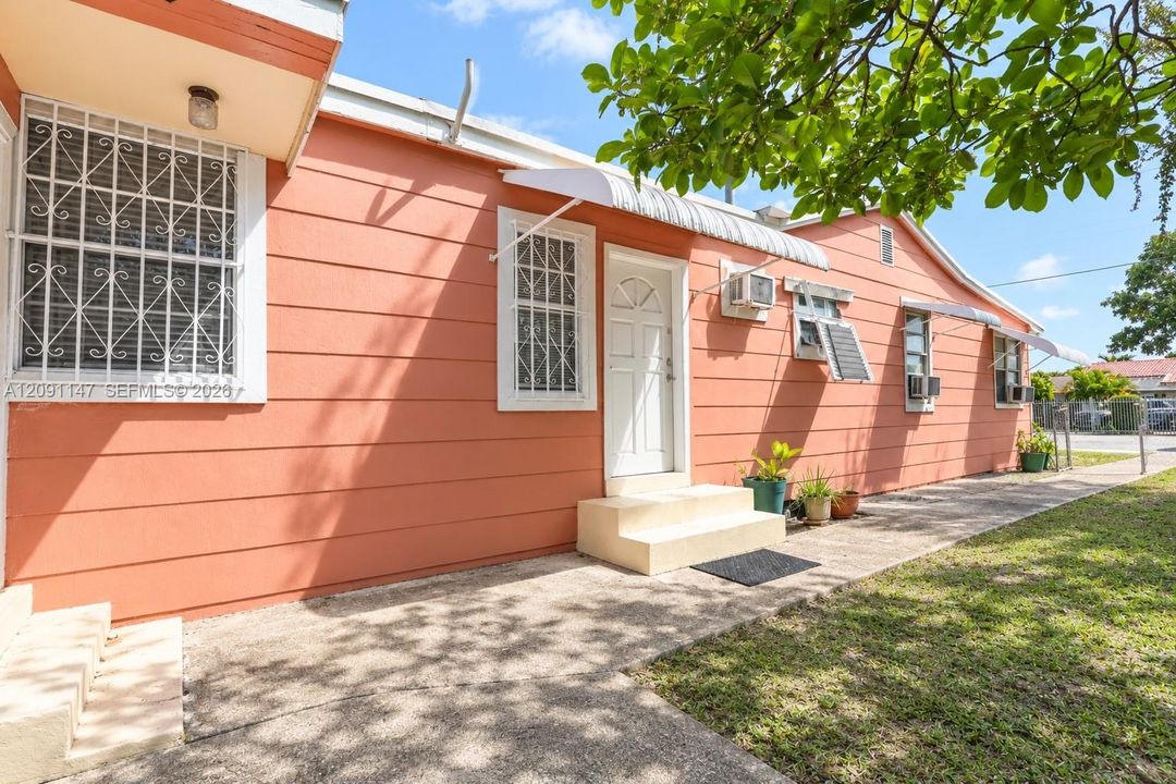 For Sale: $519,000 (0 beds, 0 baths, 1950 Square Feet)