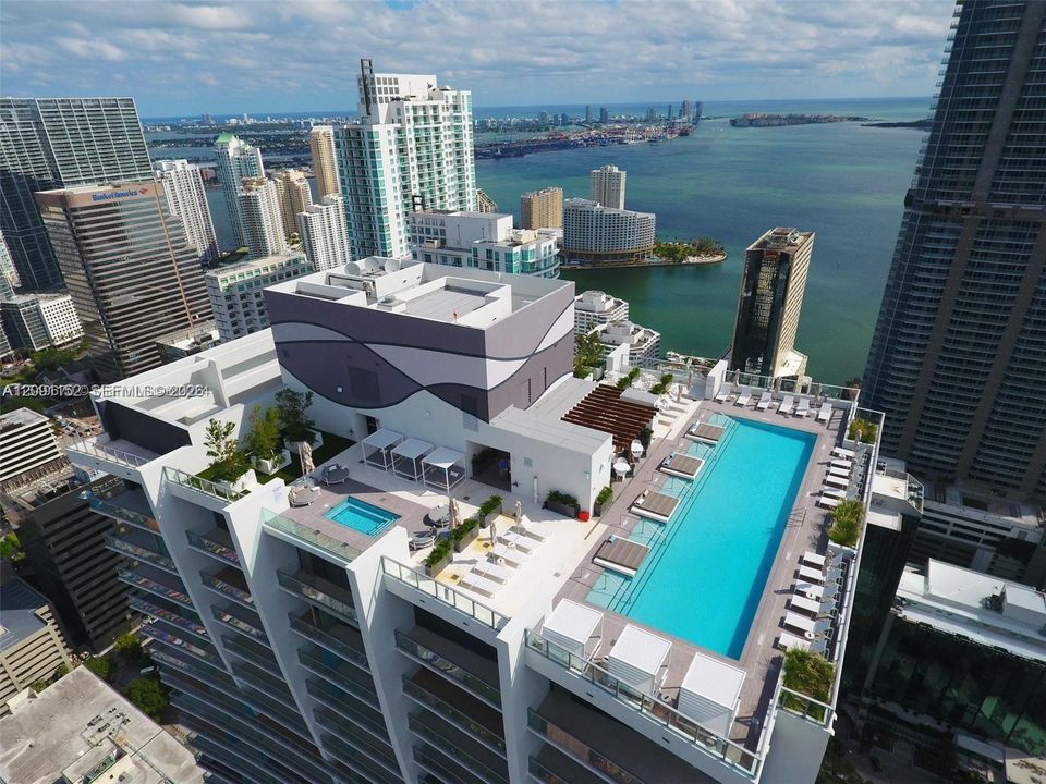 For Sale: $459,000 (0 beds, 1 baths, 442 Square Feet)