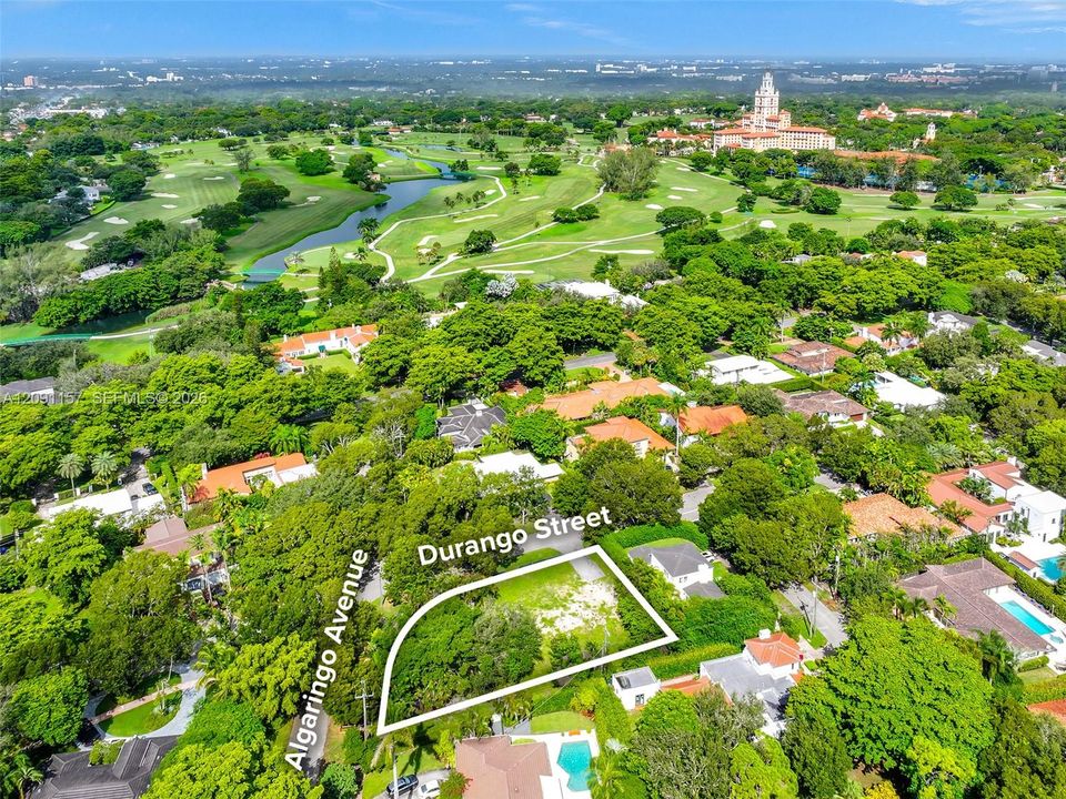 For Sale: $2,900,000 (0.40 acres)