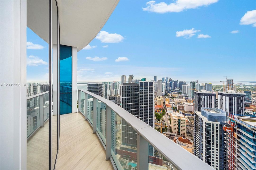 For Rent: $24,000 (5 beds, 5 baths, 3312 Square Feet)