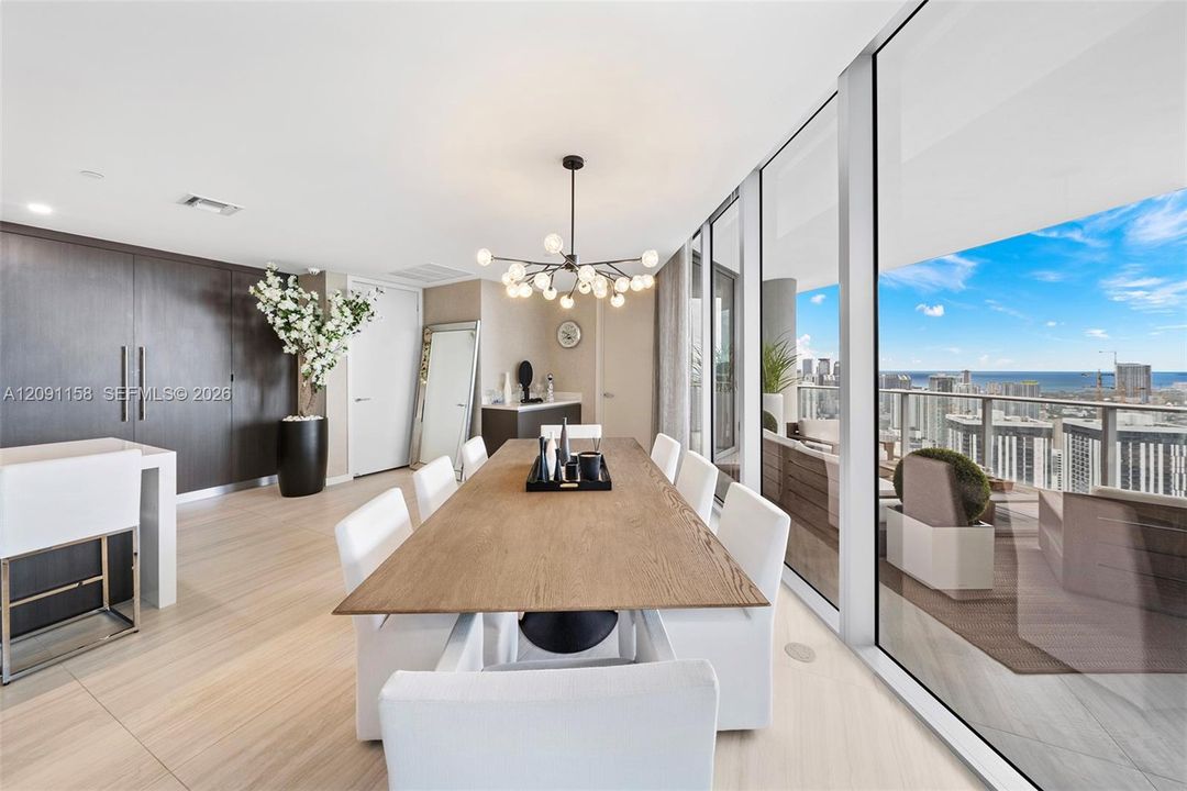 For Rent: $24,000 (5 beds, 5 baths, 3312 Square Feet)