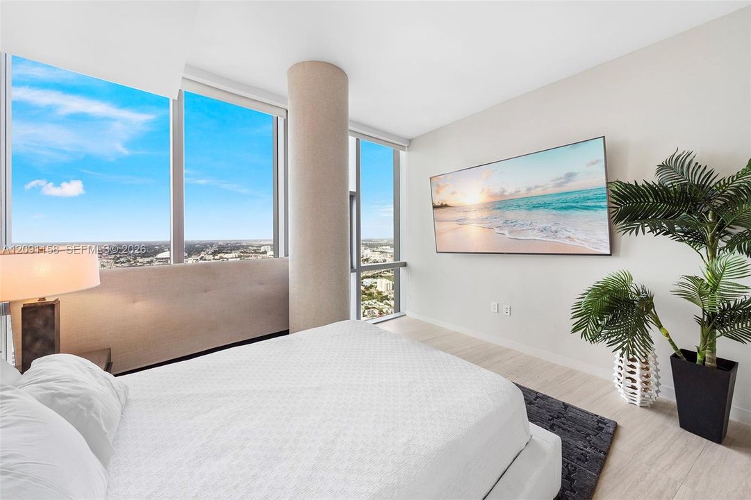 For Rent: $24,000 (5 beds, 5 baths, 3312 Square Feet)
