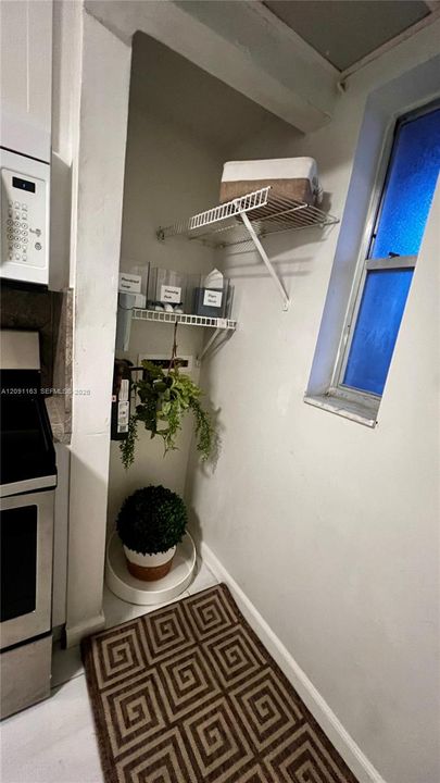 For Sale: $167,900 (2 beds, 2 baths, 949 Square Feet)