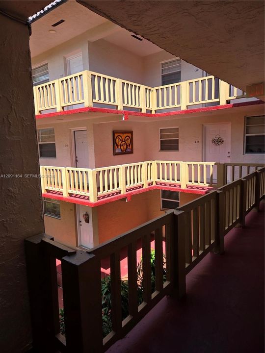For Sale: $169,995 (1 beds, 1 baths, 596 Square Feet)