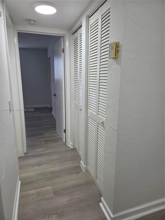 For Sale: $169,995 (1 beds, 1 baths, 596 Square Feet)