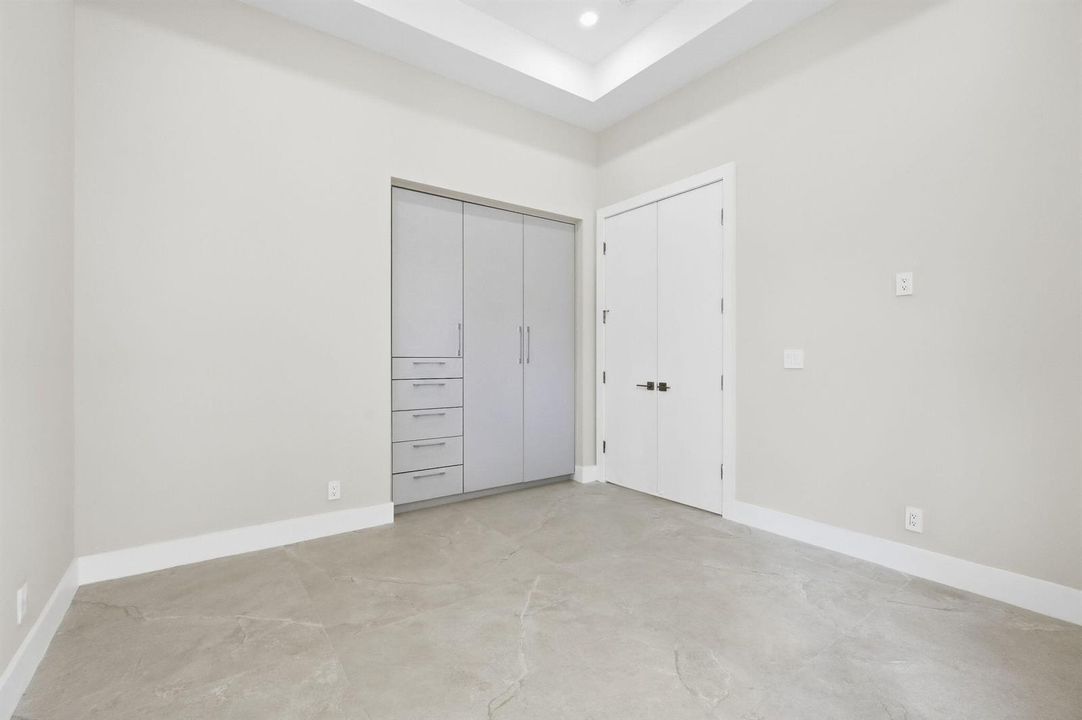 8-web-or-mls-7695_Villa_D_Este_Way_07827
