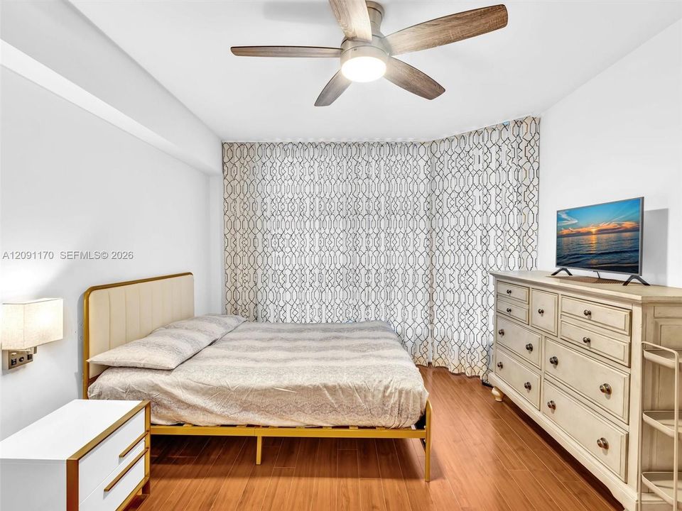 Second primary bedroom.
