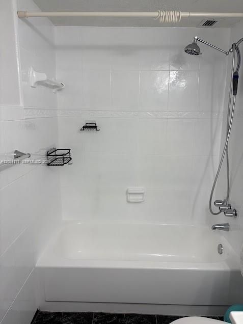 В аренду: $1,800 (1 спален, 1 ванн, 915 Квадратных фут)