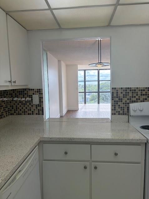 В аренду: $1,800 (1 спален, 1 ванн, 915 Квадратных фут)
