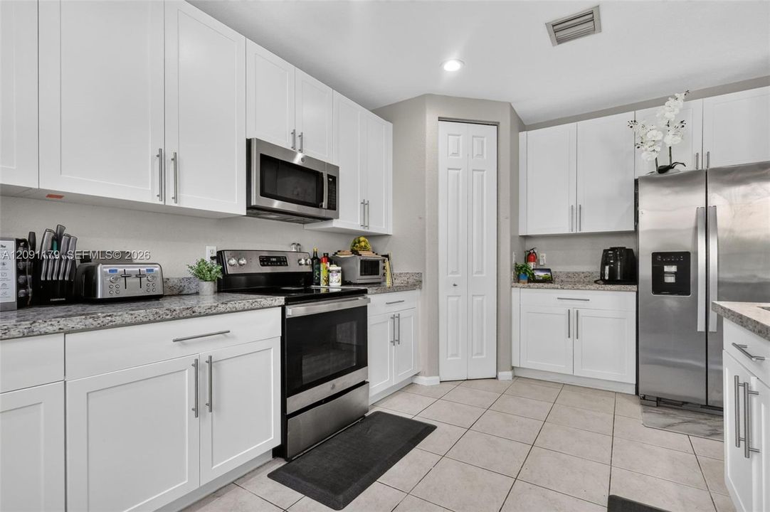 For Sale: $519,000 (4 beds, 3 baths, 1815 Square Feet)