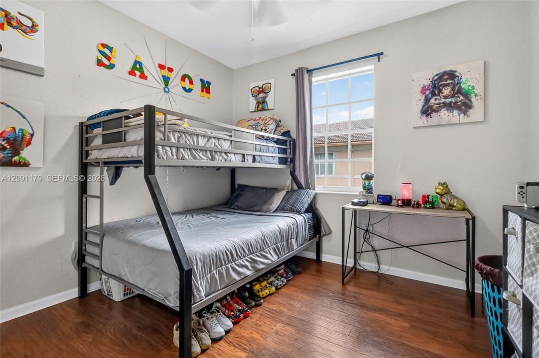 For Sale: $519,000 (4 beds, 3 baths, 1815 Square Feet)