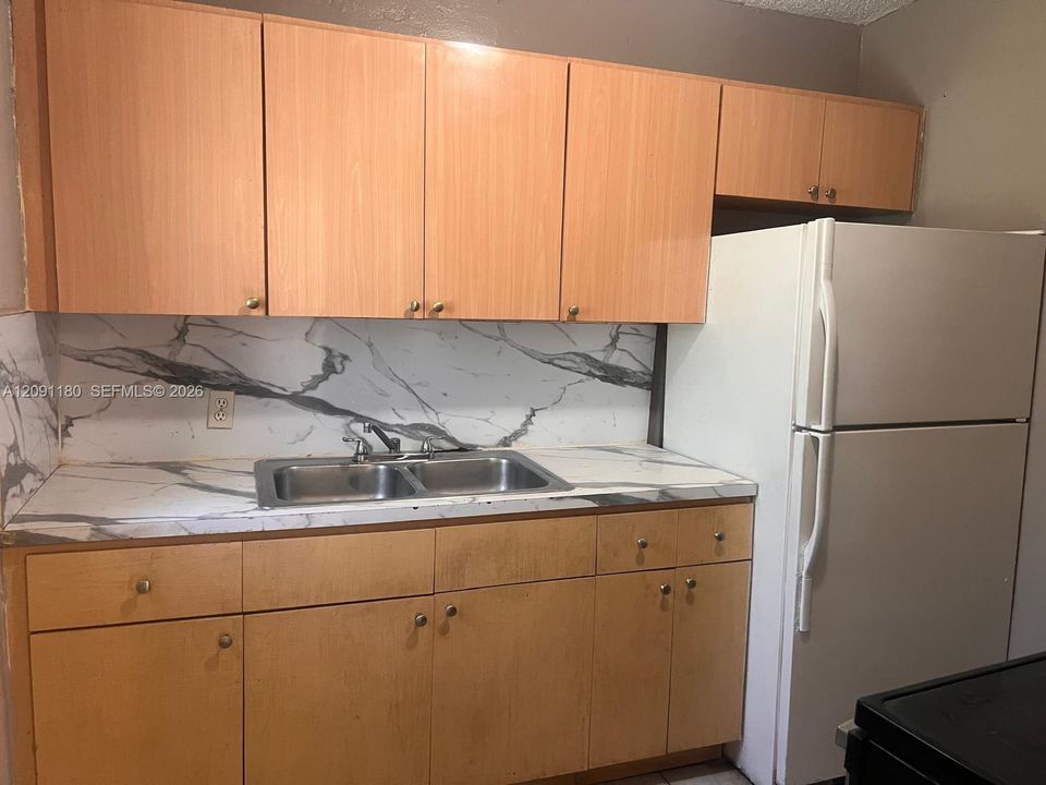 En Renta: $2,500 (3 camas, 2 baños, 1422 Pies cuadrados)
