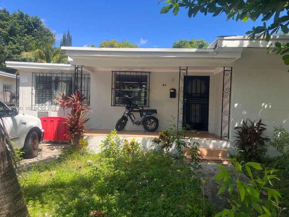 En Renta: $2,500 (3 camas, 2 baños, 1422 Pies cuadrados)