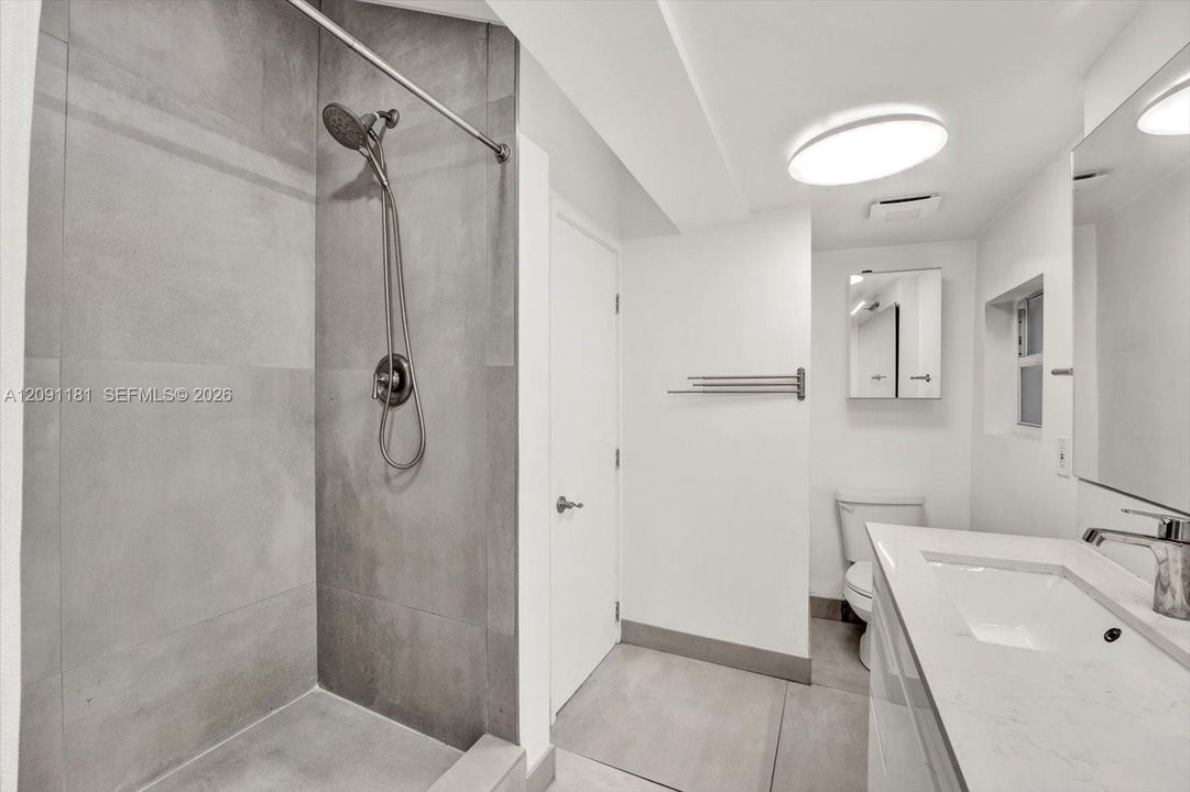 En Venta: $980,000 (3 camas, 2 baños, 1424 Pies cuadrados)