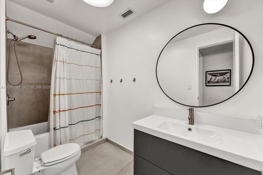 En Venta: $980,000 (3 camas, 2 baños, 1424 Pies cuadrados)