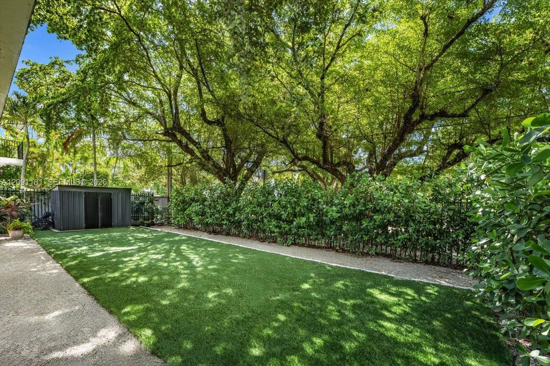 En Venta: $980,000 (3 camas, 2 baños, 1424 Pies cuadrados)