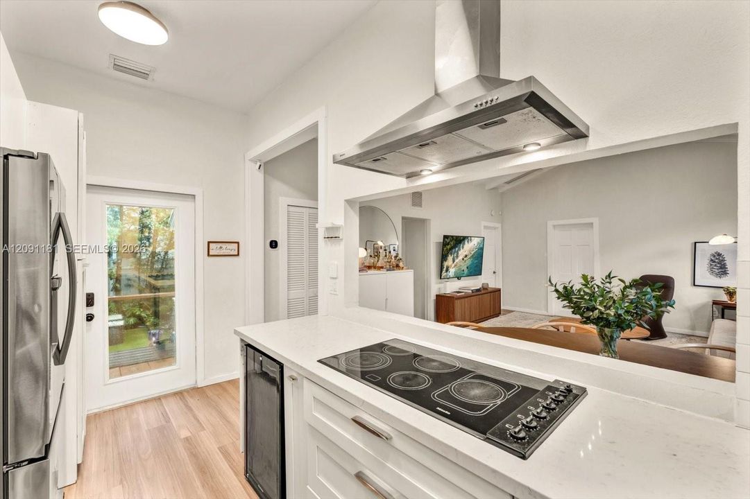 En Venta: $980,000 (3 camas, 2 baños, 1424 Pies cuadrados)