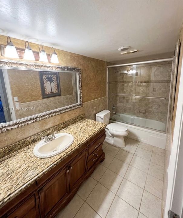 For Sale: $285,000 (2 beds, 2 baths, 1200 Square Feet)