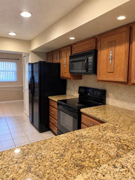 For Sale: $285,000 (2 beds, 2 baths, 1200 Square Feet)