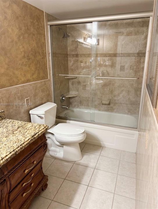 For Sale: $285,000 (2 beds, 2 baths, 1200 Square Feet)