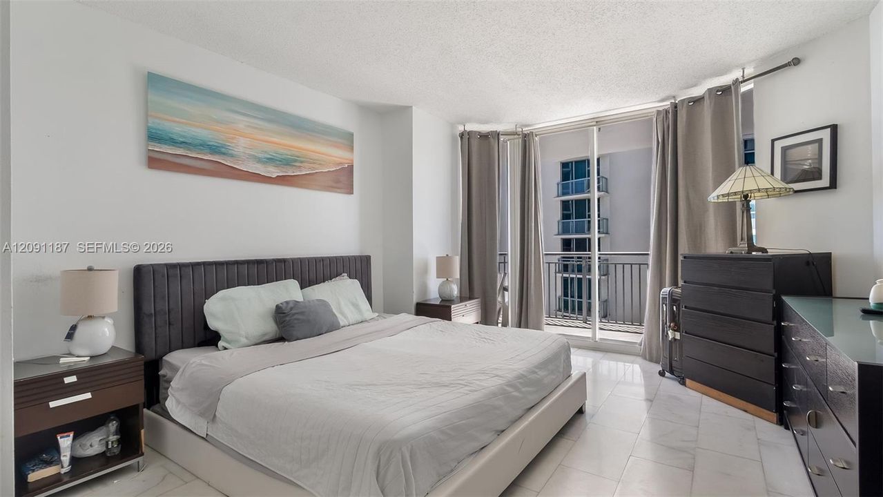 En Venta: $500,000 (1 camas, 1 baños, 930 Pies cuadrados)