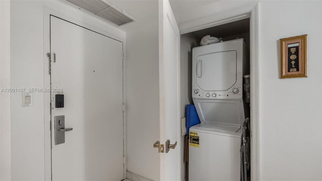 En Venta: $500,000 (1 camas, 1 baños, 930 Pies cuadrados)