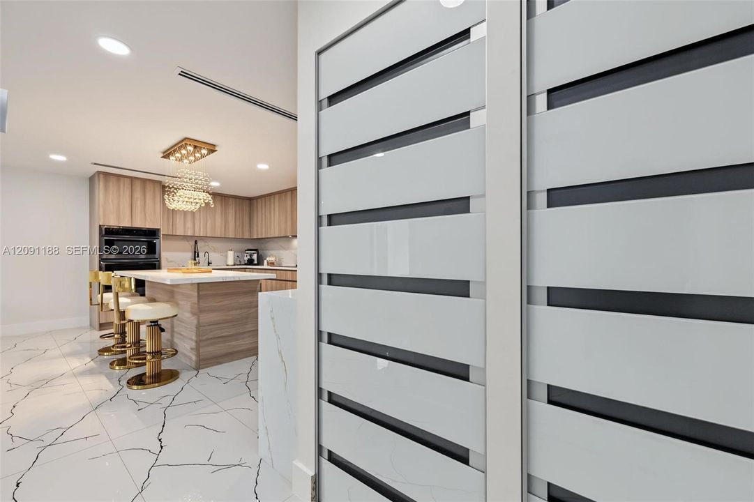 For Rent: $14,000 (3 beds, 2 baths, 1579 Square Feet)